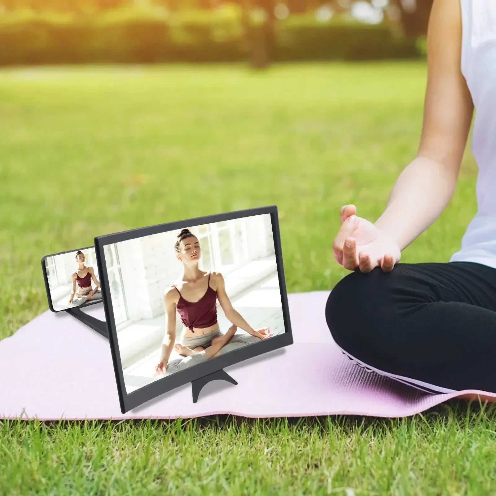 ScreenCast Mini | 14" HD 3D Curved Screen Magnifier - ScreenCast Mini